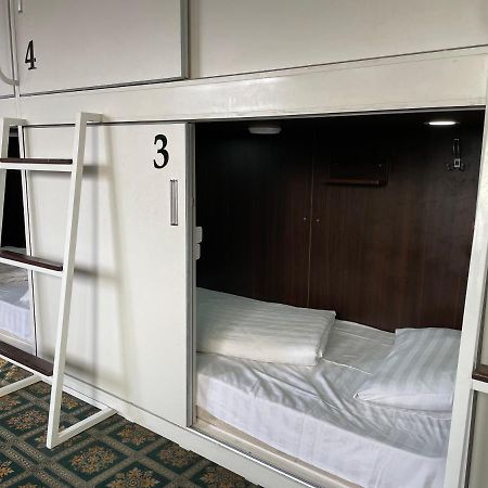 Capsule Hotel Technocave Bishkek Luaran gambar