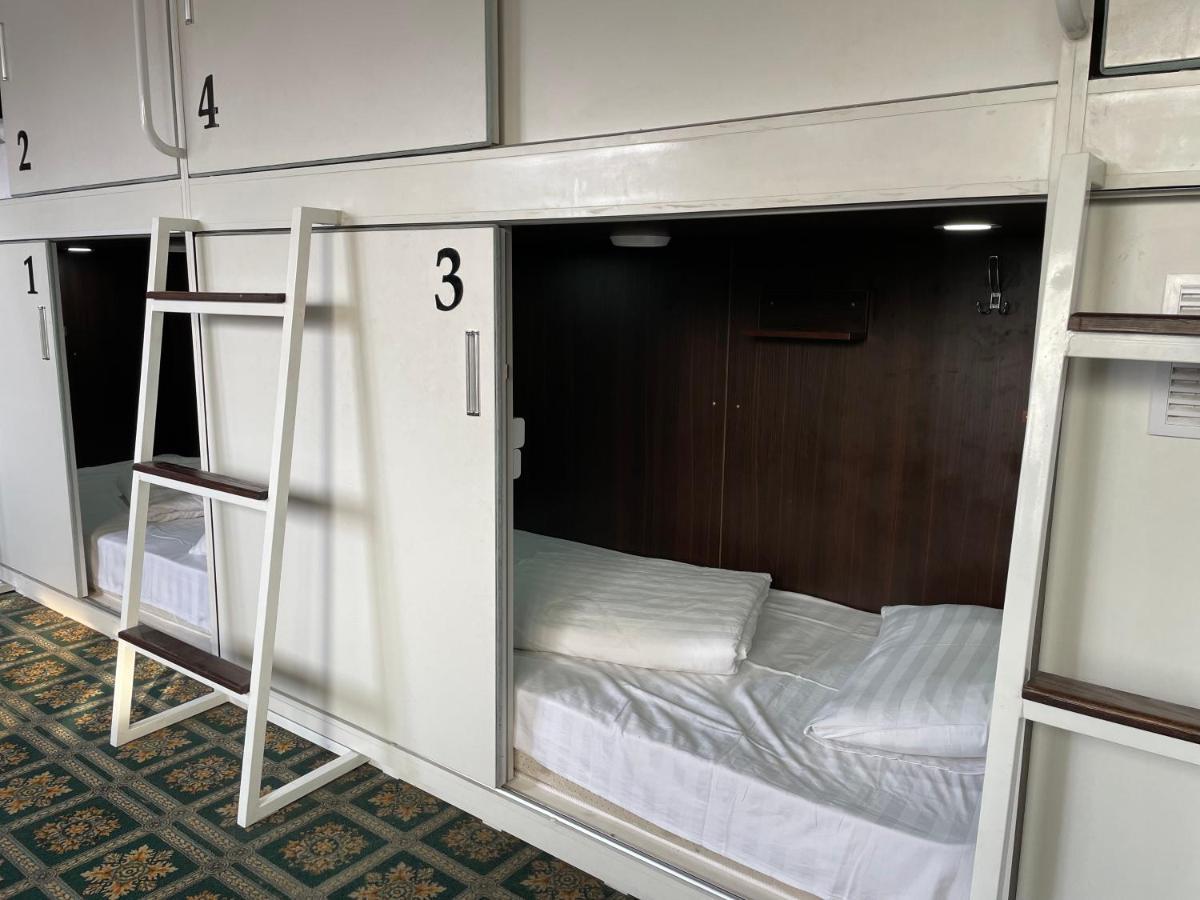Capsule Hotel Technocave Bishkek Luaran gambar