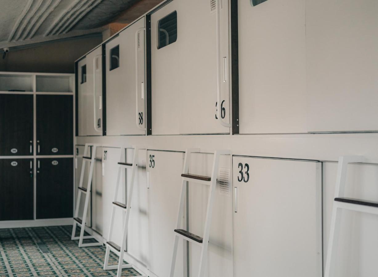 Capsule Hotel Technocave Bishkek Luaran gambar