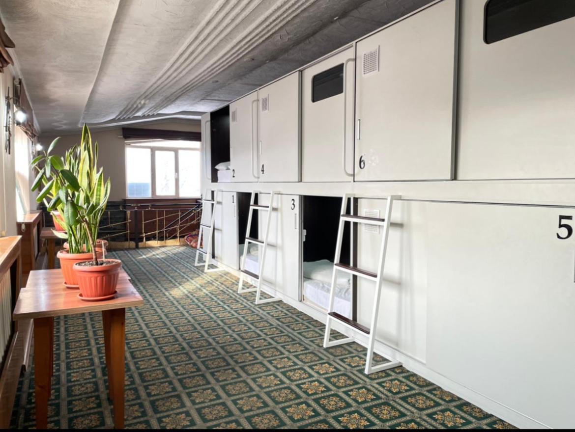 Capsule Hotel Technocave Bishkek Luaran gambar