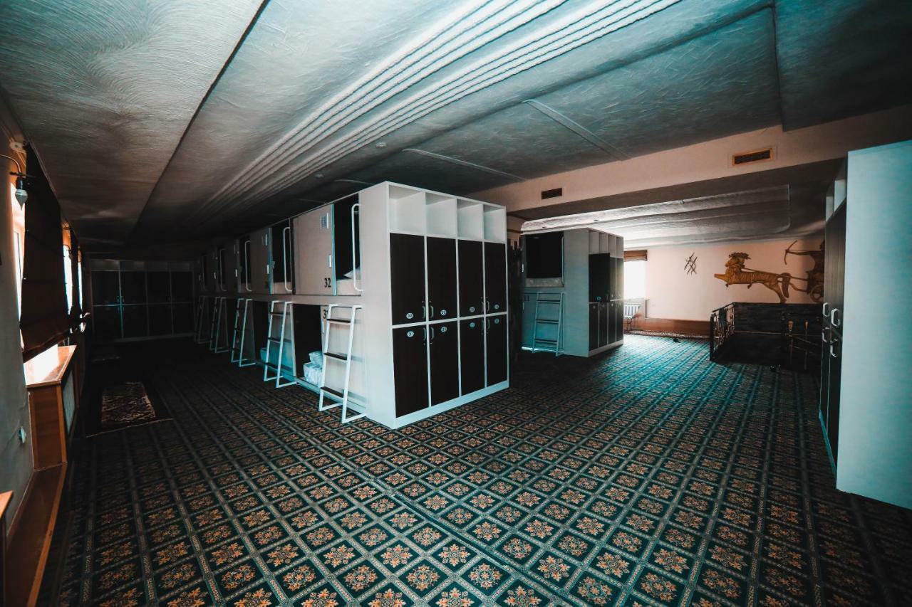 Capsule Hotel Technocave Bishkek Luaran gambar