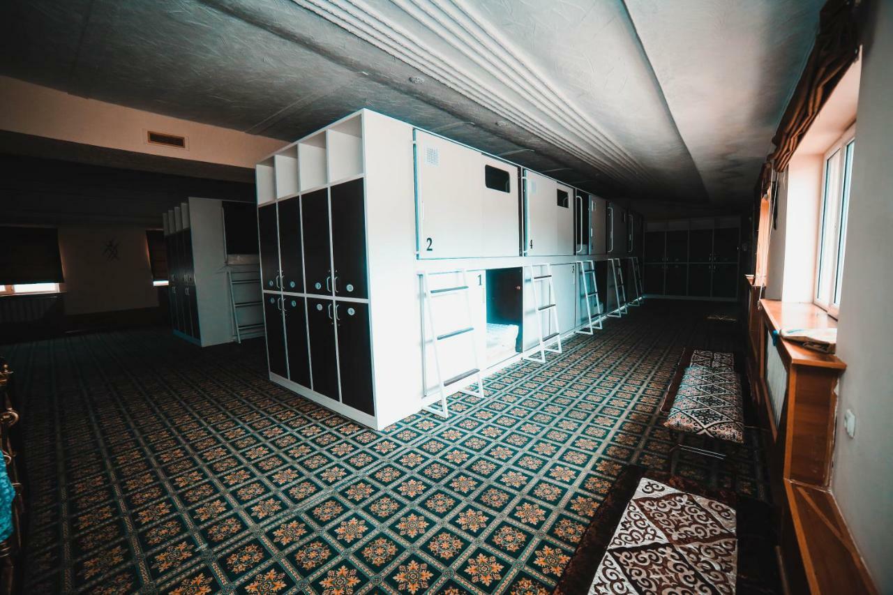 Capsule Hotel Technocave Bishkek Luaran gambar
